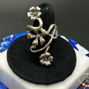 Climbing Flower Fashion Ring Silver Tone #K25 size 5.5